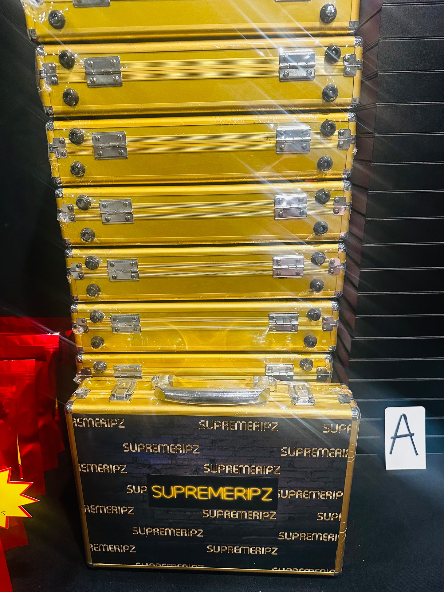 Supremeripz Golden Case